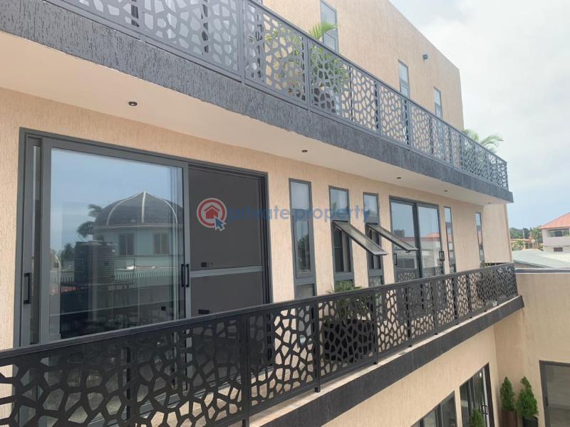 8 bedroom House For Sale Labone La Dade Kotopon Municipal Accra - 34