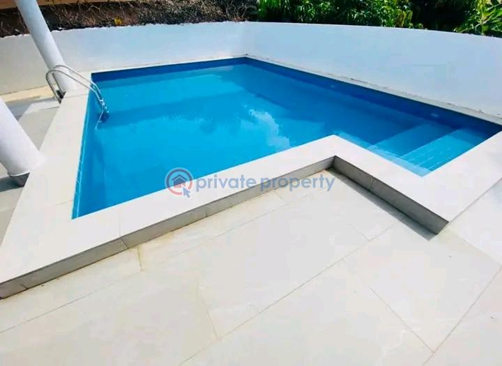 6 bedroom Townhouse For Sale Adjiringanor East Legon Accra - 1