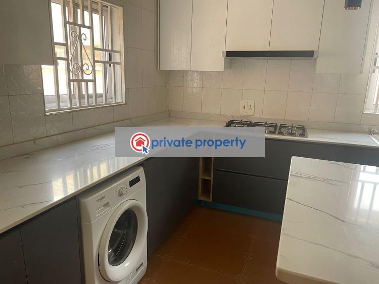 7 bedroom House For Sale &nbsp;community 26 Tema Accra - 16