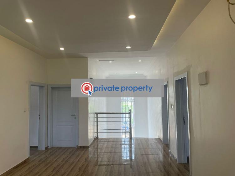 7 bedroom House For Sale &nbsp;community 26 Tema Accra - 11