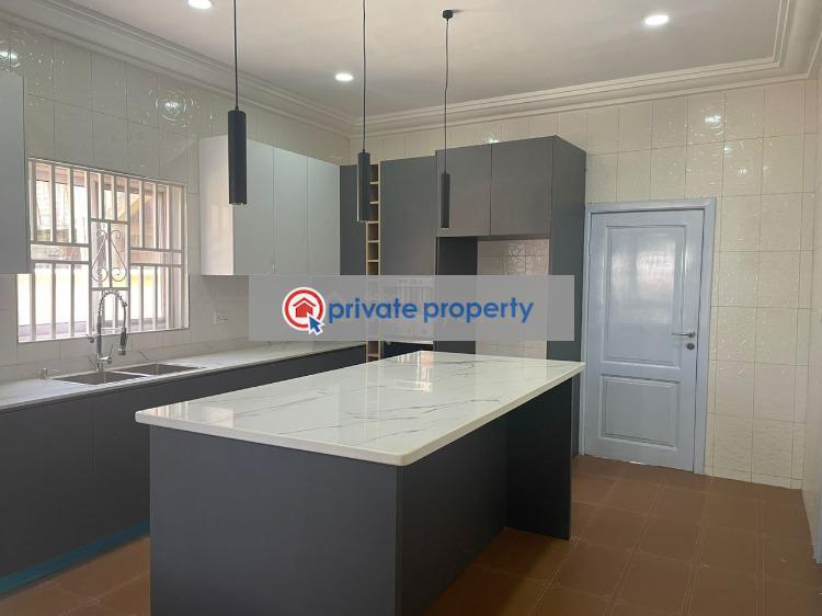7 bedroom House For Sale &nbsp;community 26 Tema Accra - 21
