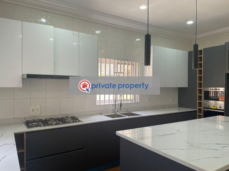 7 bedroom House For Sale &nbsp;community 26 Tema Accra - 19