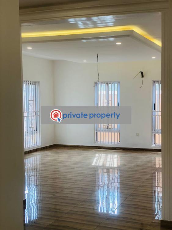 7 bedroom House For Sale &nbsp;community 26 Tema Accra - 7