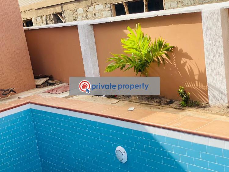 7 bedroom House For Sale &nbsp;community 26 Tema Accra - 22