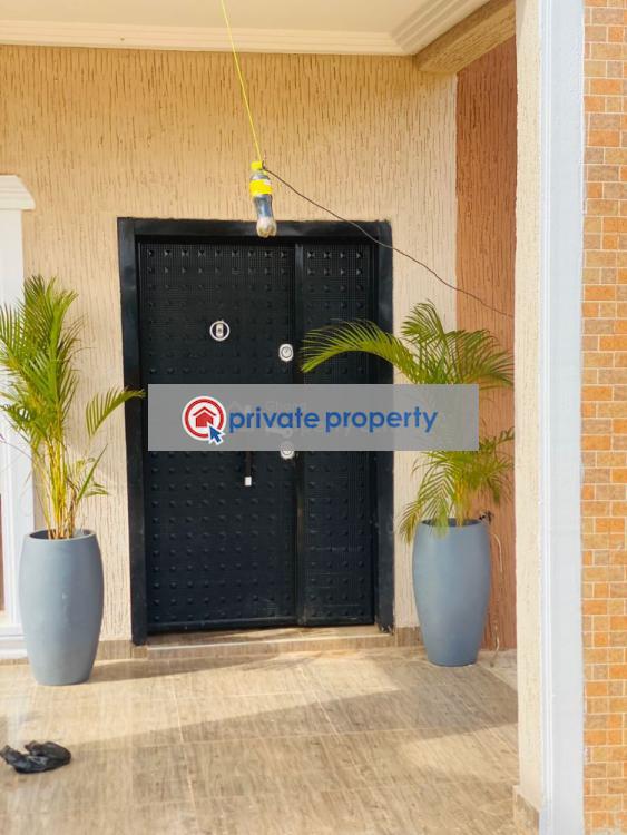 7 bedroom House For Sale &nbsp;community 26 Tema Accra - 9