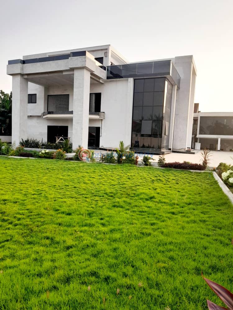 10 bedroom House For Sale Adjiringanor East Legon Accra - 2