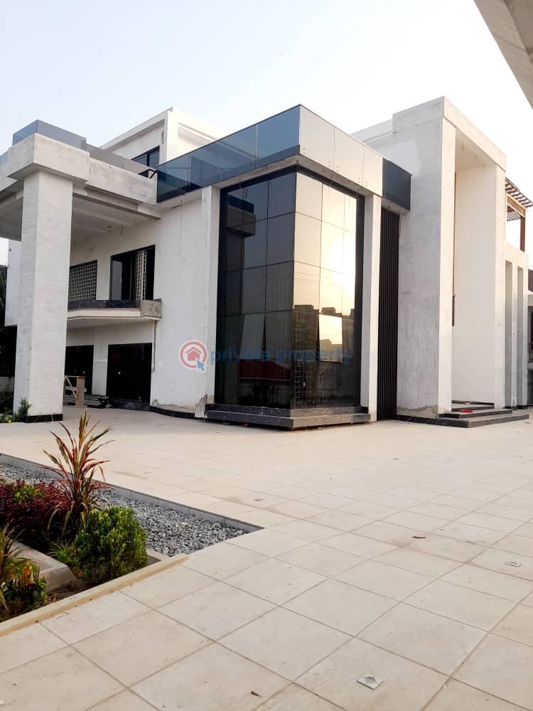 10 bedroom House For Sale Adjiringanor East Legon Accra - 1
