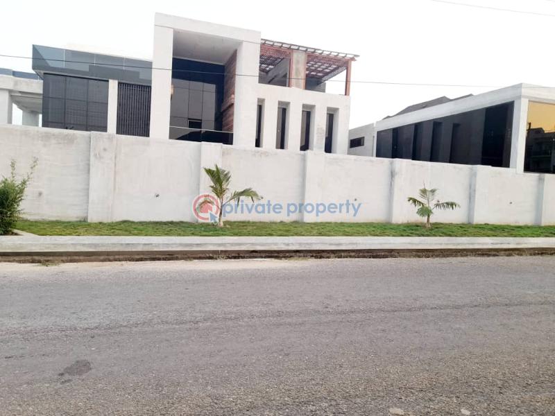 10 bedroom House For Sale Adjiringanor East Legon Accra - 11