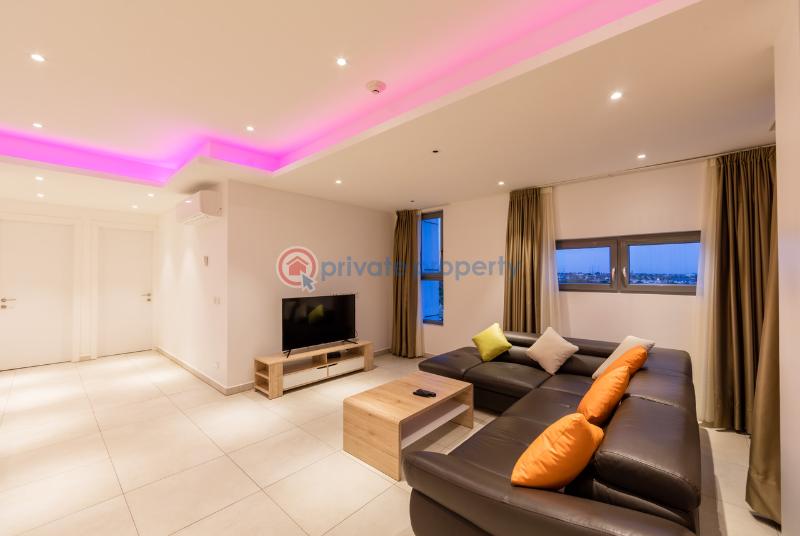 2 bedroom Apartment For Rent La 144 Osu Road Accra - 1