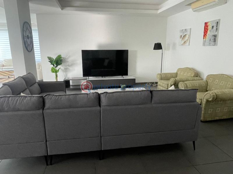 3 bedroom Apartment For Rent Labone La (Labadi) La Dade Kotopon Municipal Accra - 4