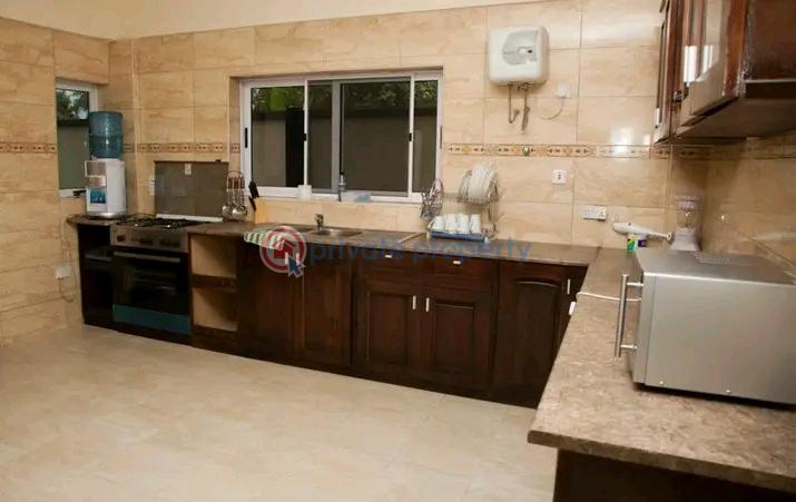 3 bedroom Apartment For Rent Tesano Accra - 6