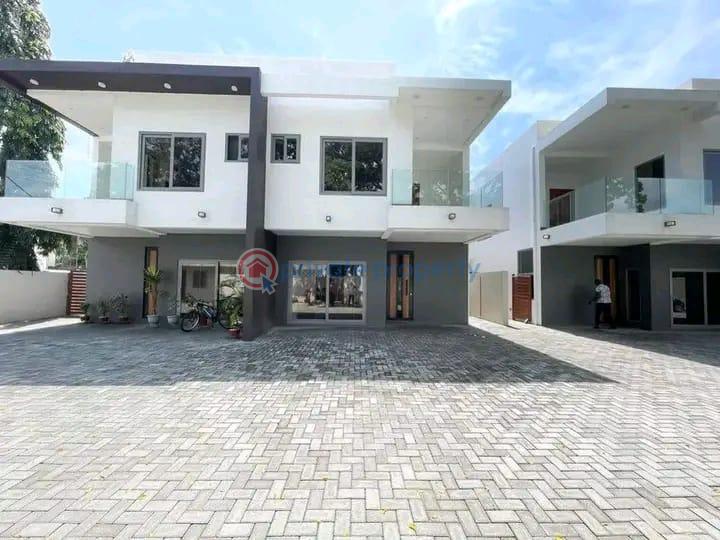 3 bedroom Townhouse For Rent Cantonments Accra - 0