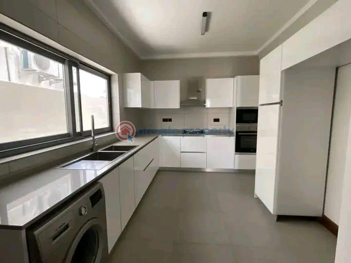 3 bedroom Townhouse For Rent Cantonments Accra - 2