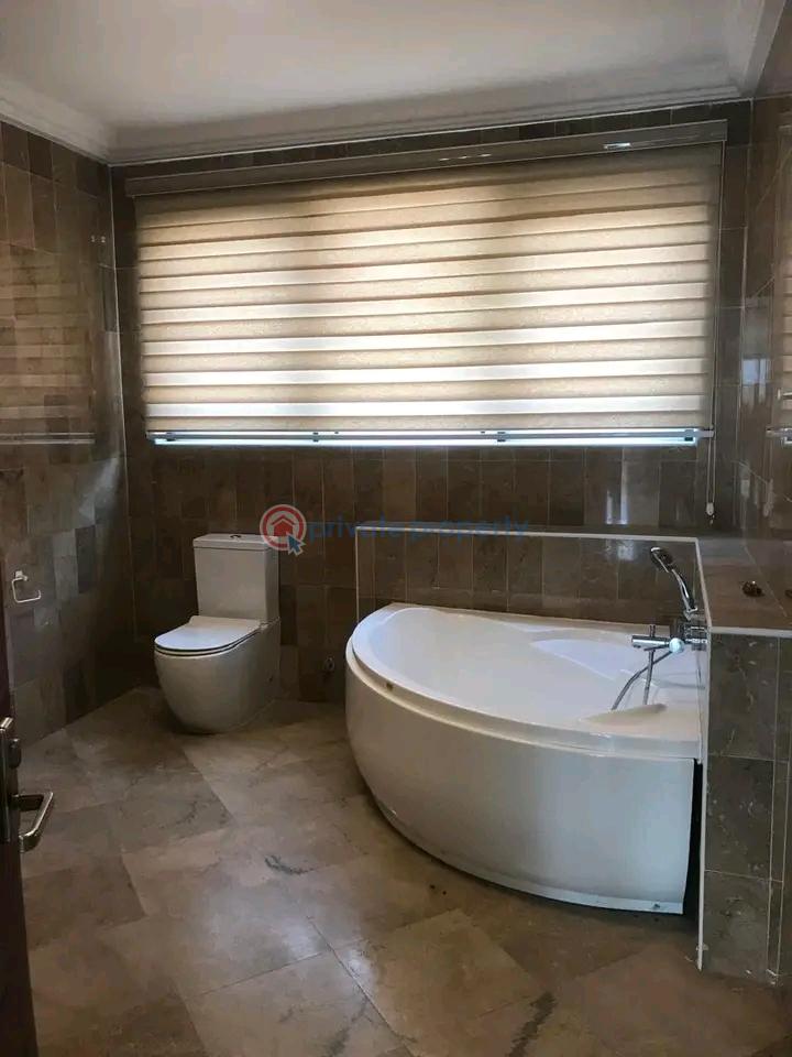 4 bedroom House For Rent East Legon Accra - 11