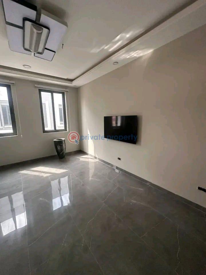 4 bedroom Townhouse For Rent East Airport Airport Residential Area Accra - 1