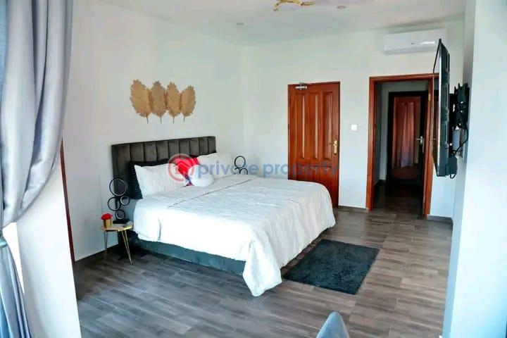 4 bedroom Townhouse For Rent Labone Labadi-Aborm Accra - 5