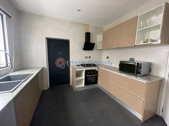 4 bedroom Townhouse For Rent Labone Labadi-Aborm Accra - 7