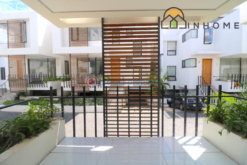 4 bedroom Townhouse For Rent Cantonments Accra - 1