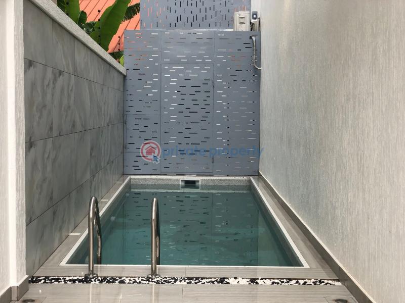 6 bedroom House For Sale Near Makarios Church (gate) East Legon Hills Accra - 1