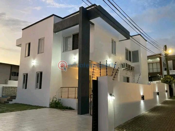 5 bedroom Townhouse For Rent Dzorwulu Accra - 1