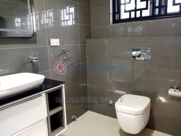 5 bedroom Townhouse For Rent North Labone Accra - 7