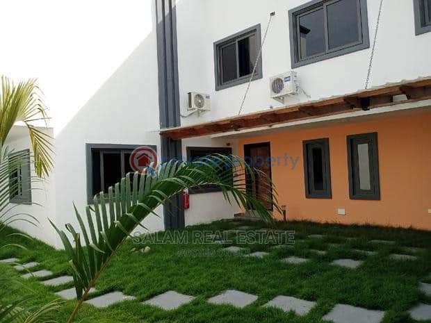 5 bedroom Townhouse For Rent North Labone Accra - 1