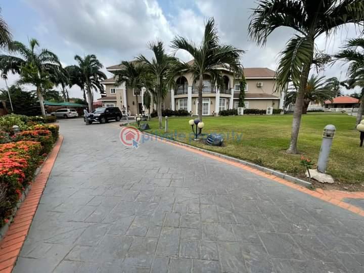 9 bedroom House For Sale Trassacco School Junction Adjiringanor East Legon Accra - 3