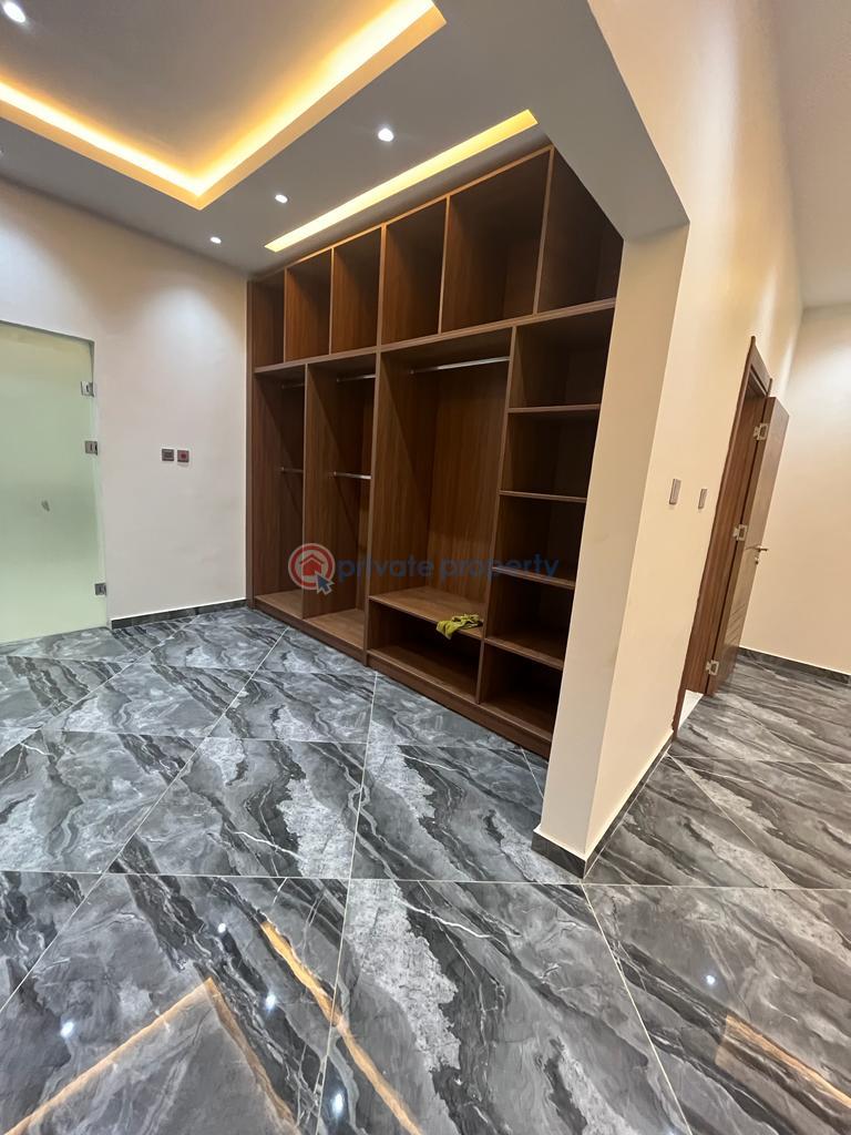 5 bedroom House For Sale Lakeside Estates. Adenta Municipal Accra - 9