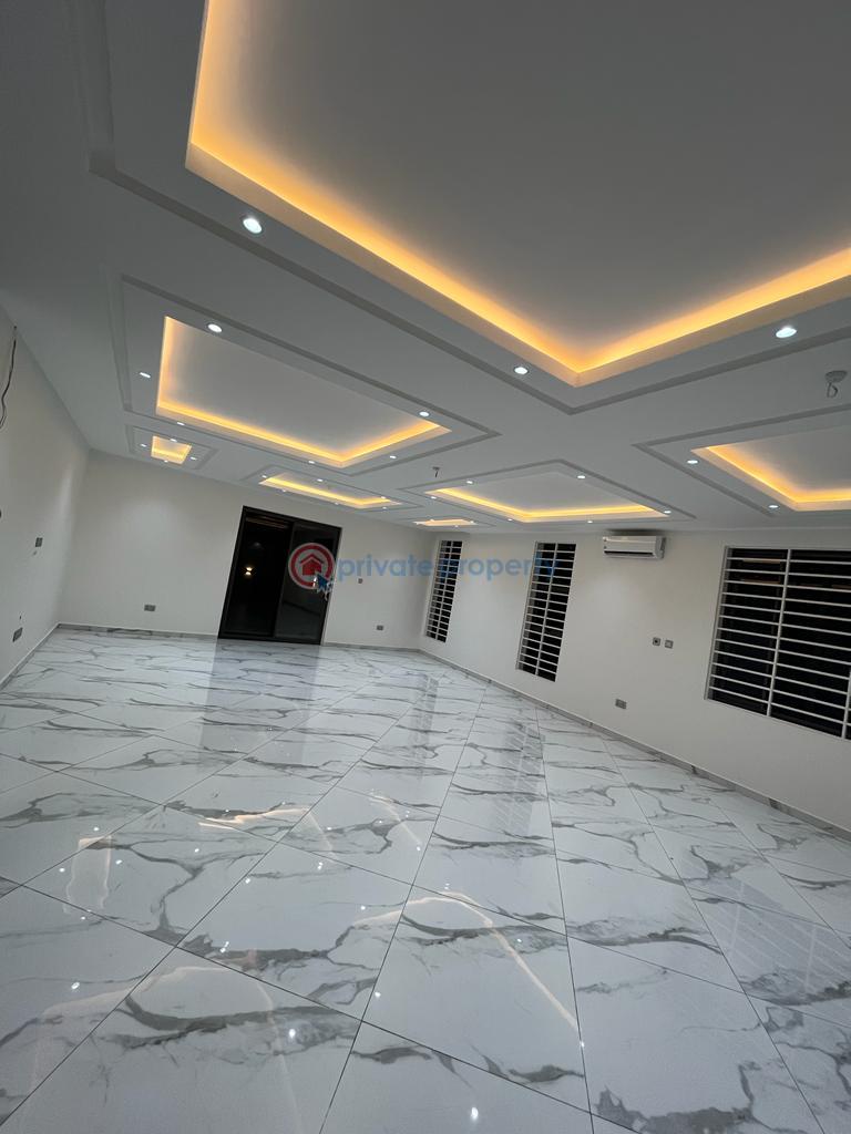 5 bedroom House For Sale Lakeside Estates. Adenta Municipal Accra - 1