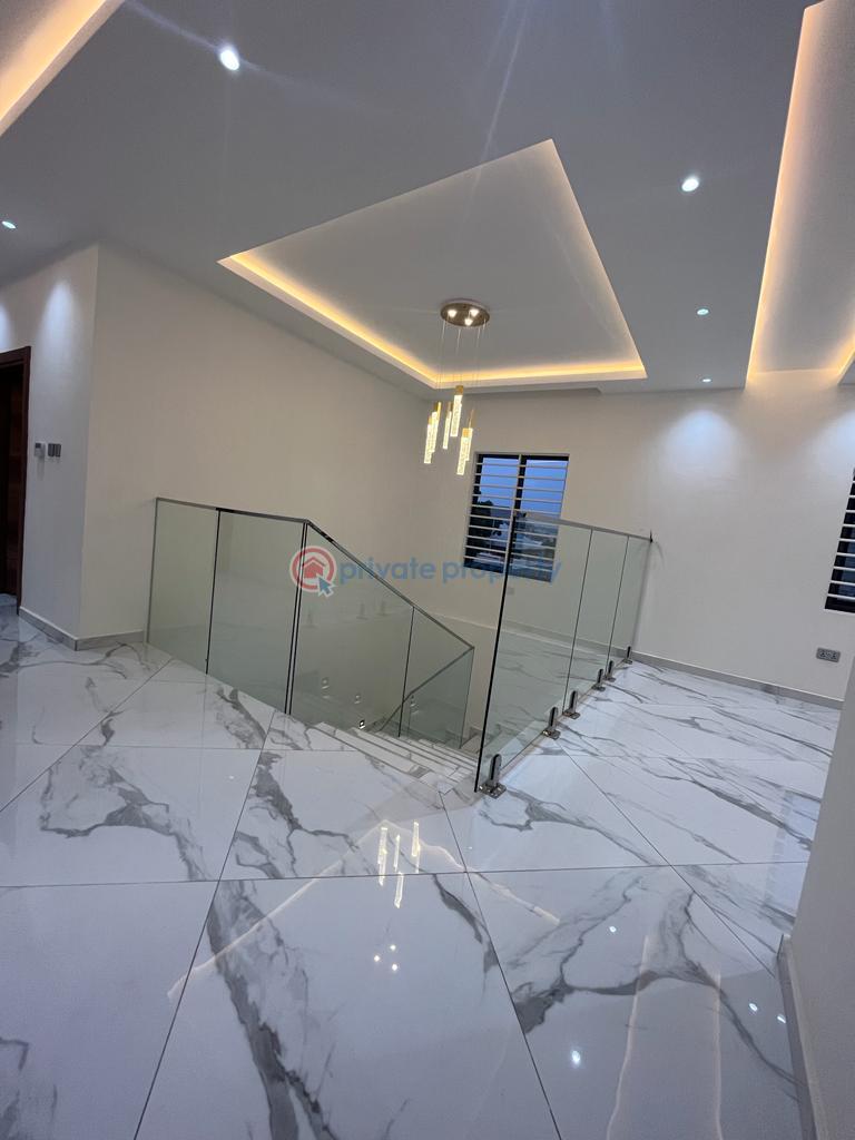 5 bedroom House For Sale Lakeside Estates. Adenta Municipal Accra - 10