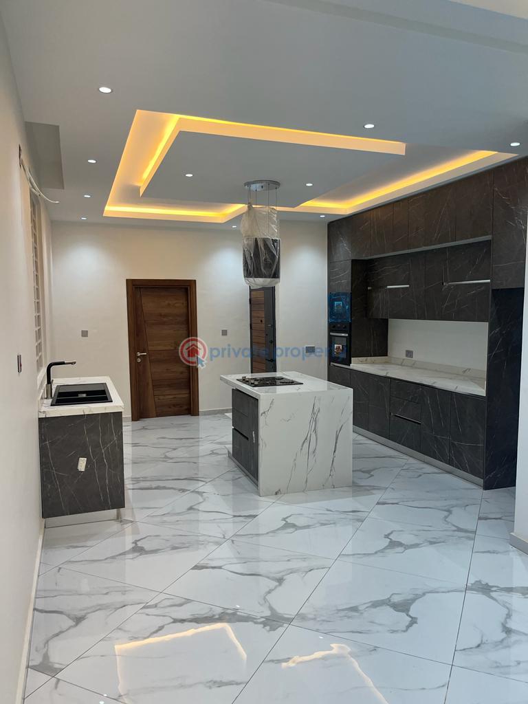5 bedroom House For Sale Lakeside Estates. Adenta Municipal Accra - 3