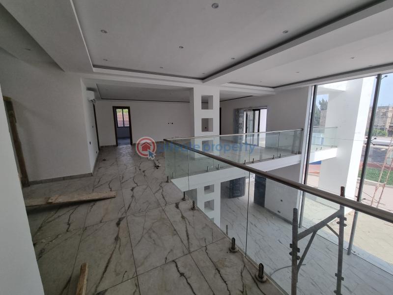 8 bedroom House For Sale Adjiringanor East Legon Accra - 12