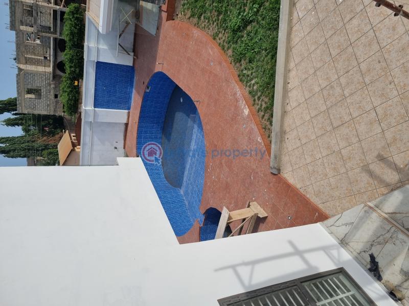 8 bedroom House For Sale Adjiringanor East Legon Accra - 5