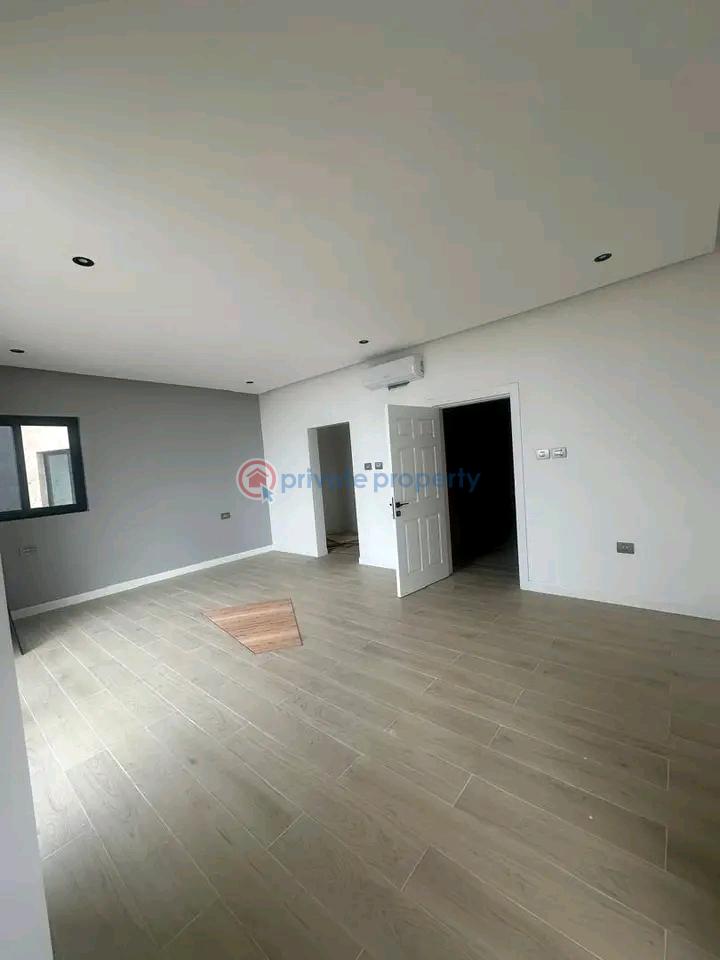 4 bedroom Townhouse For Sale Dzorwulu Accra - 4