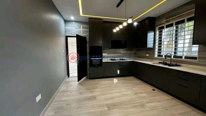 4 bedroom Townhouse For Rent Achimota Accra - 3