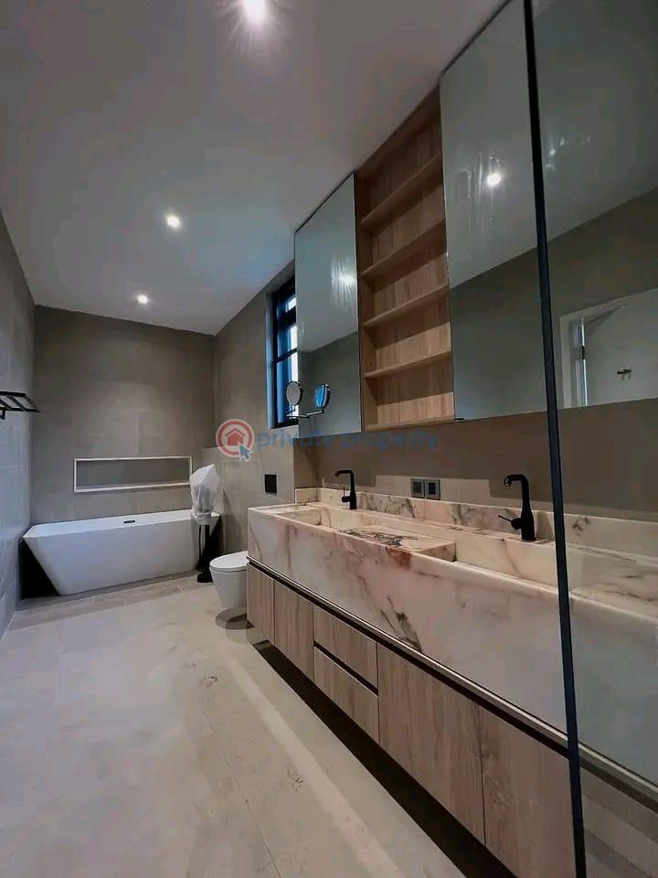 4 bedroom Townhouse For Sale East Airport Airport Residential Area Accra - 9