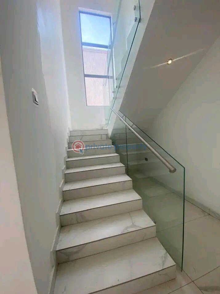 4 bedroom House For Rent East Legon Accra - 8