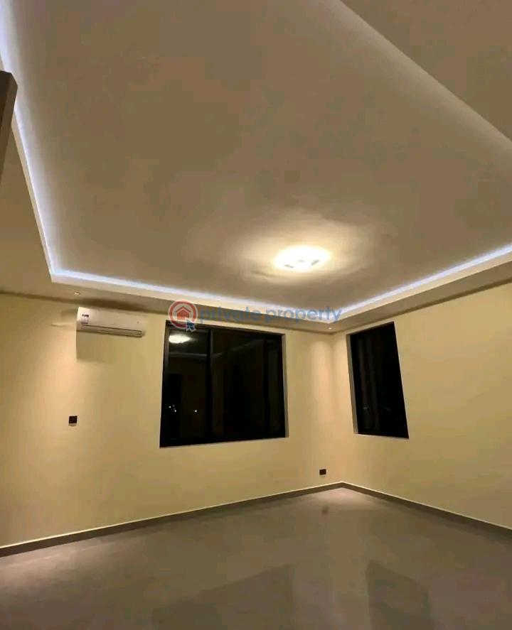 6 bedroom Townhouse For Sale Tse Addo Accra - 11