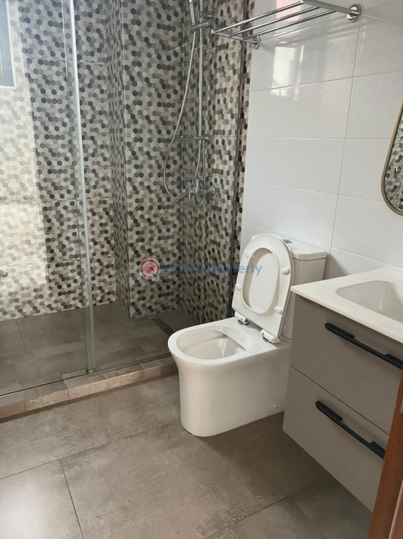 2 bedroom Apartment For Rent East Airport Airport Residential Area Accra - 5
