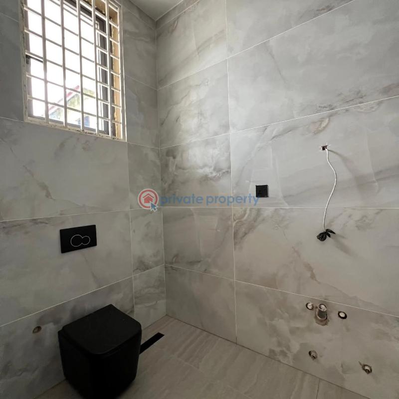 6 bedroom House For Sale Oyarifa La Nkwantanang Madina Municipal Accra - 13