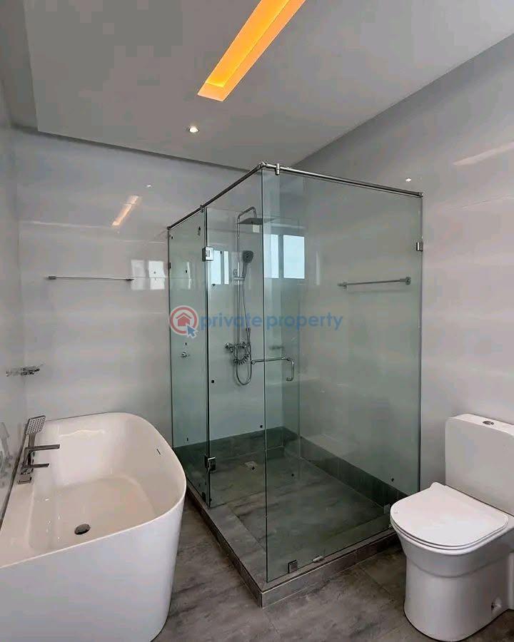 4 bedroom Townhouse For Sale Spintex Road Accra - 7