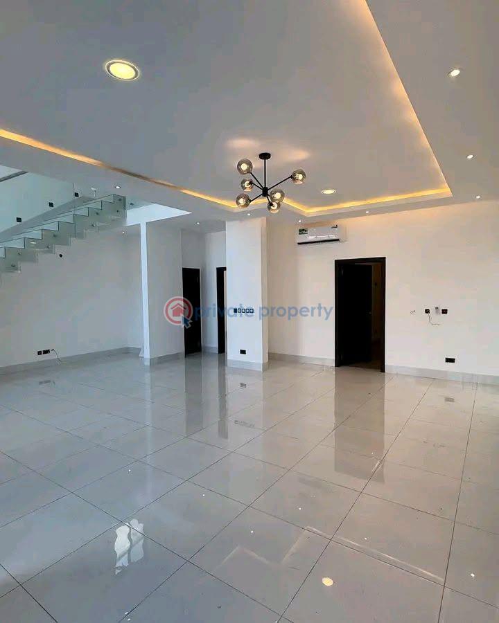 4 bedroom Townhouse For Sale Spintex Road Accra - 3