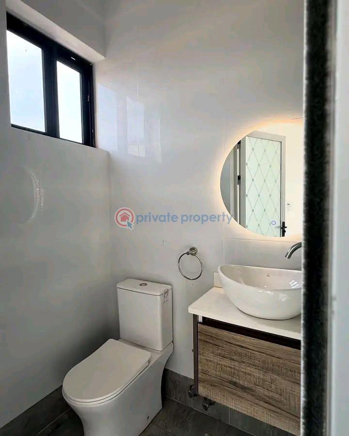 4 bedroom Townhouse For Sale Spintex Road Accra - 8