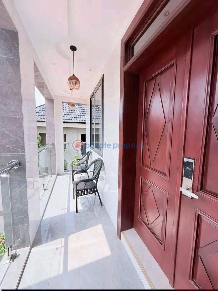 3 bedroom Apartment For Rent East Airport Airport Residential Area Accra - 2