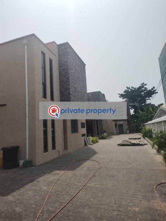 3 bedroom House For Sale &nbsp;24 Credence Road North Labone Accra - 4