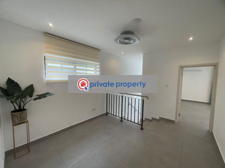 3 bedroom Detached Duplex For Sale &nbsp;adriniganor East Legon Accra - 8