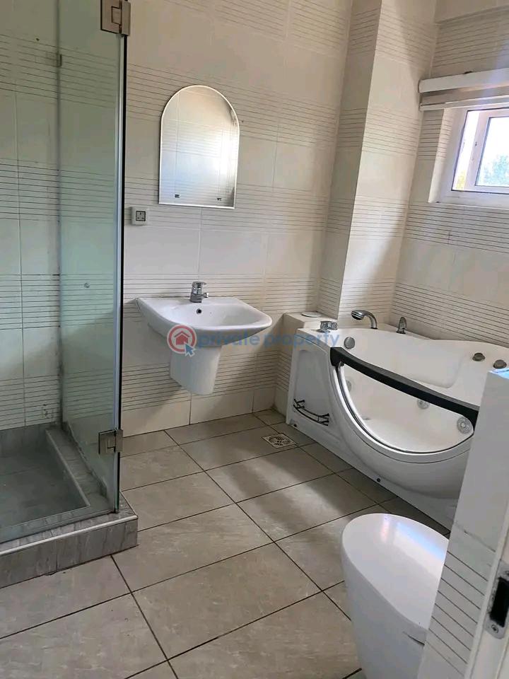 3 bedroom Apartment Short let North Ridge Accra - 5
