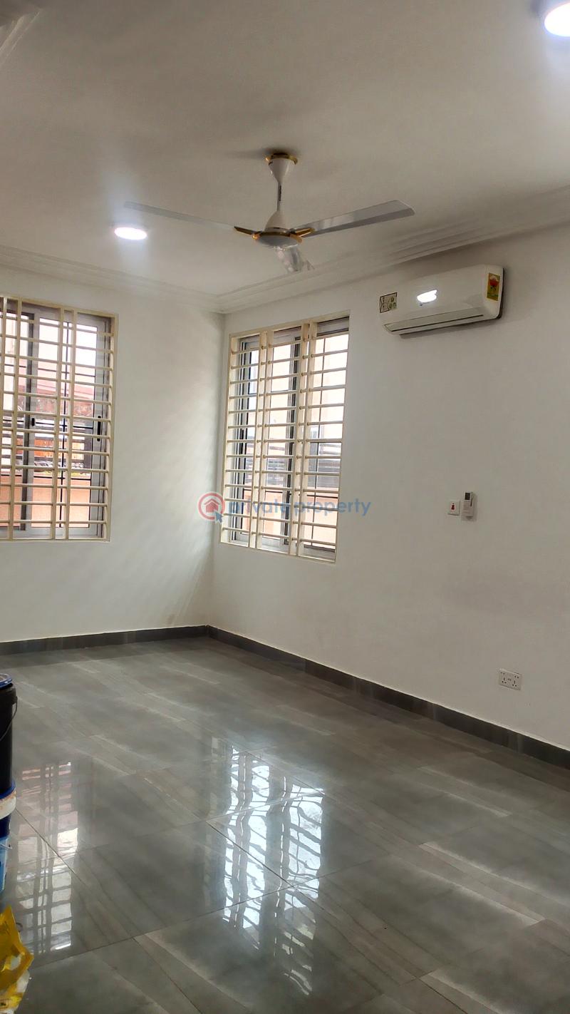 3 bedroom Detached Duplex For Rent East Airport Accra East Airport Airport Residential Area Accra - 11