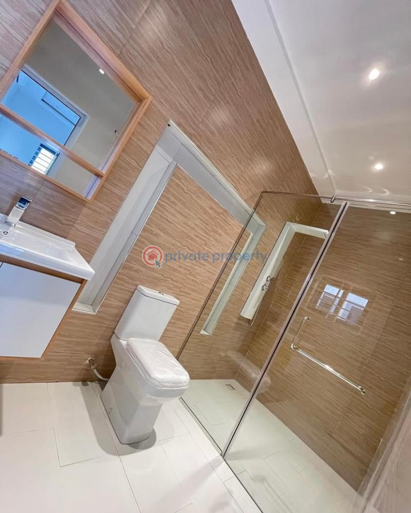 3 bedroom House For Sale Lakeside Estates Accra Metropolitan  - 4