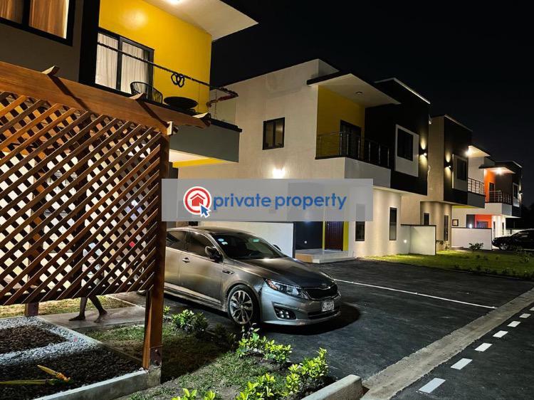 3 bedroom Detached Duplex For Sale &nbsp;adenta (ritz Junction ) Ga East Municipal Accra - 3